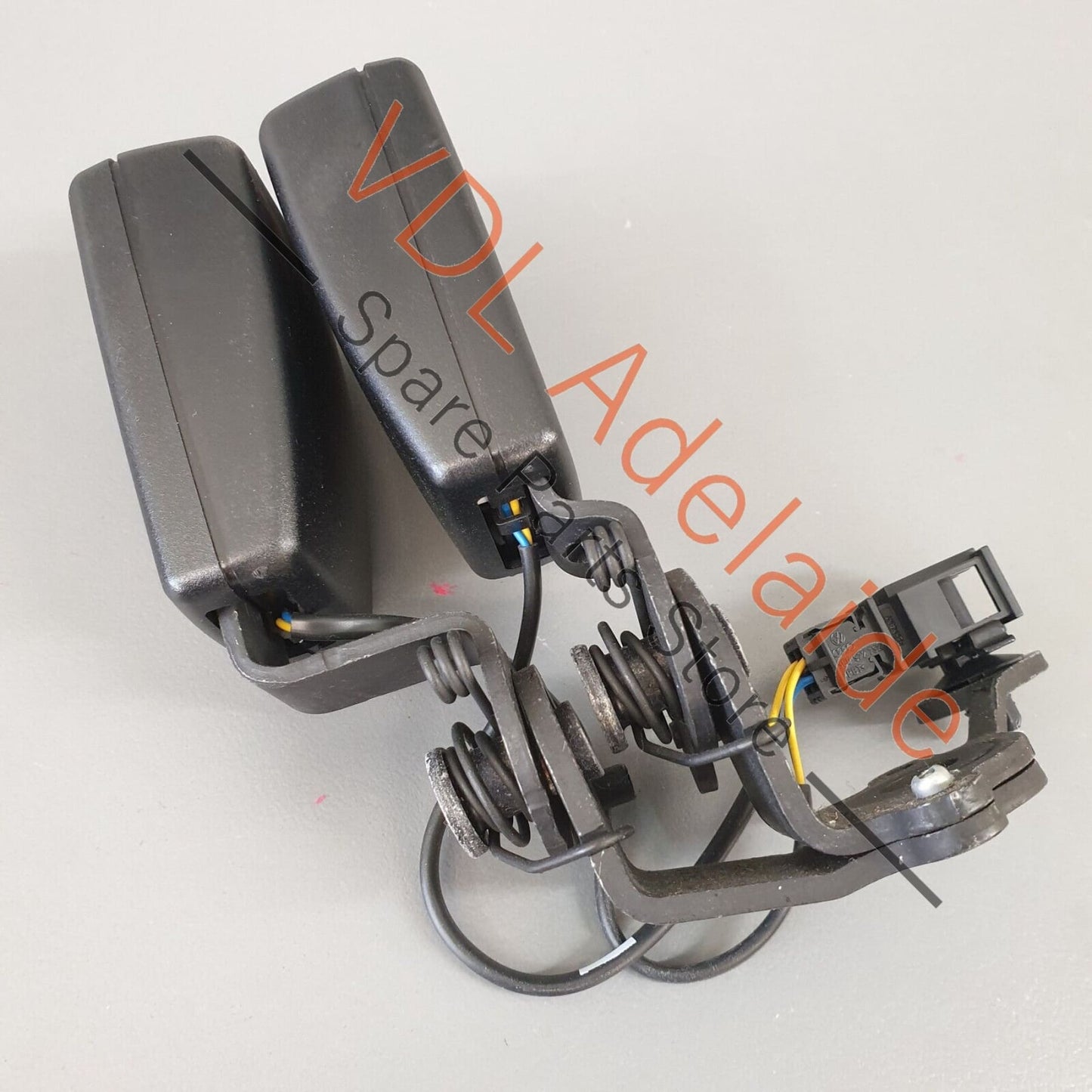 Audi RS3 S3 A3 8V Rear Double Seat Belt Clip Buckle Latch Catch Clasp 8V0857739