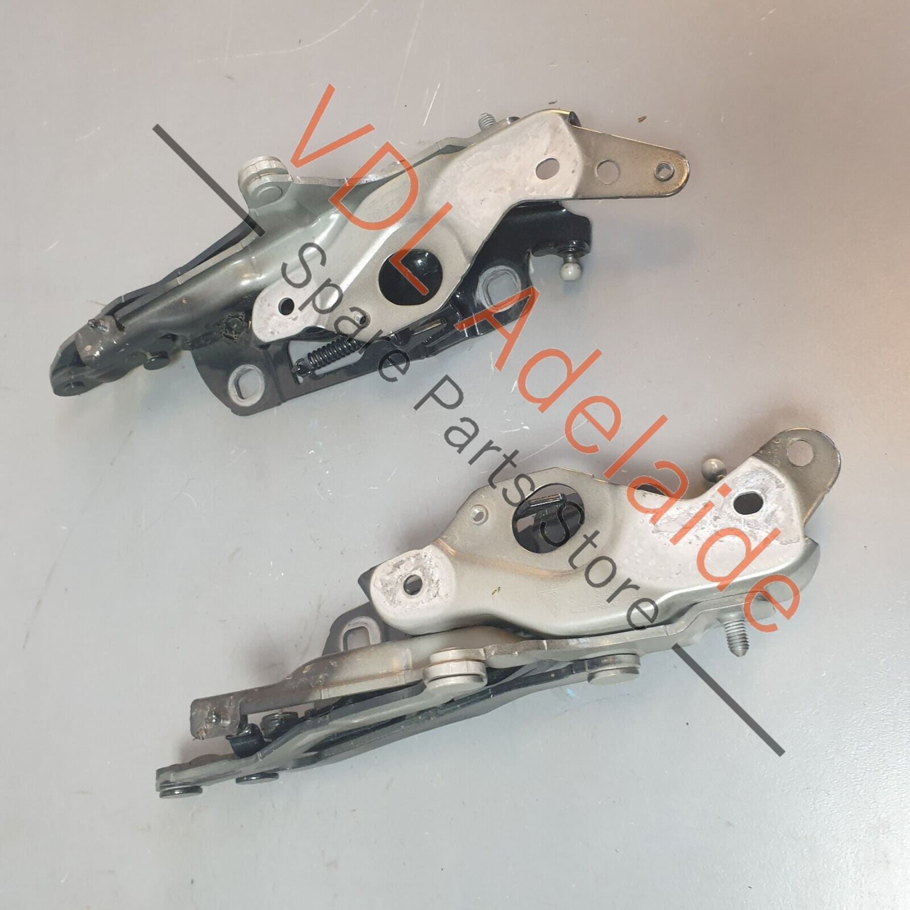 Porsche Panamera Turbo 971 Pair of Bonnet Hinges Left & Right 971823295Y