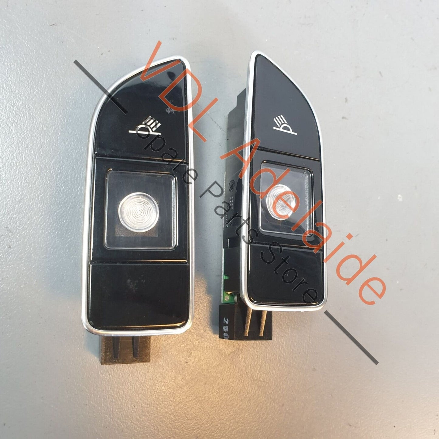 Audi A8 4H Rear Passenger Ceiling Mounted Interior Reading Lights 4H0947353