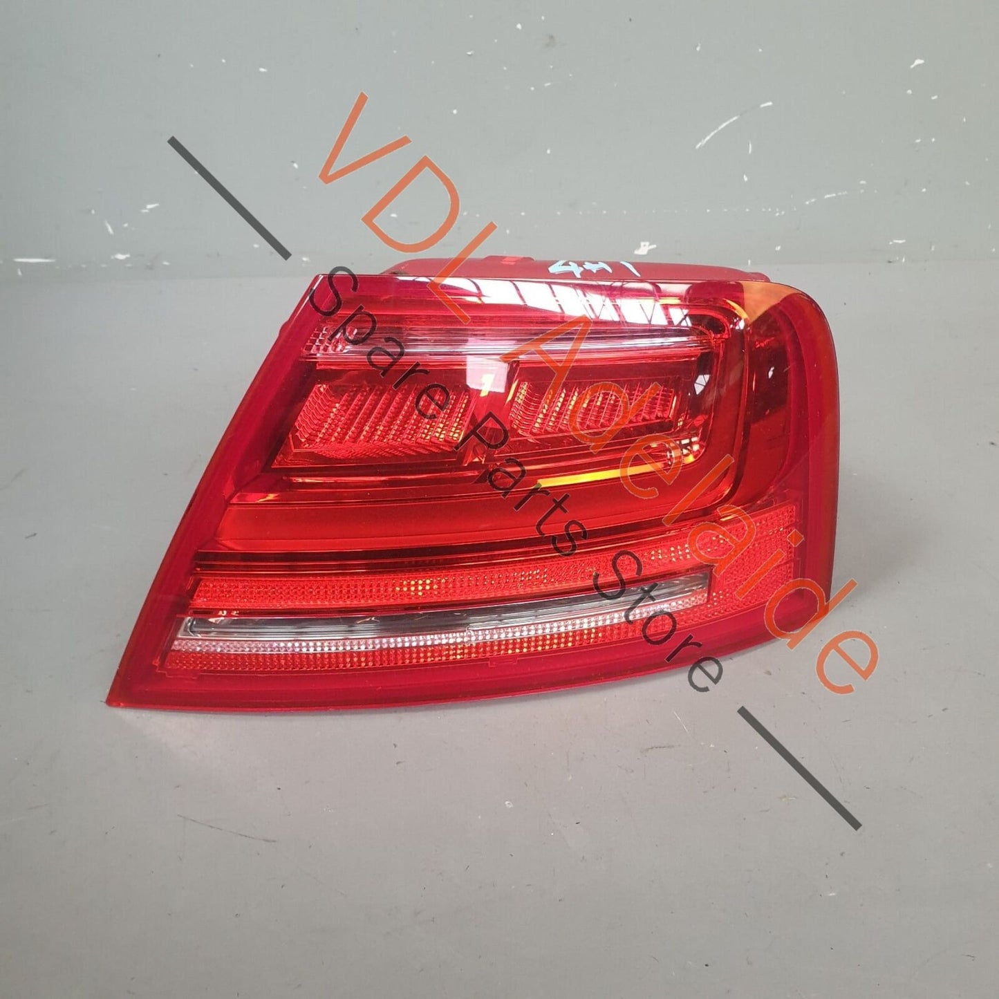 Genuine Audi A8 4H Right Side Outer LED Tail Light 4H0945096 4H0945096