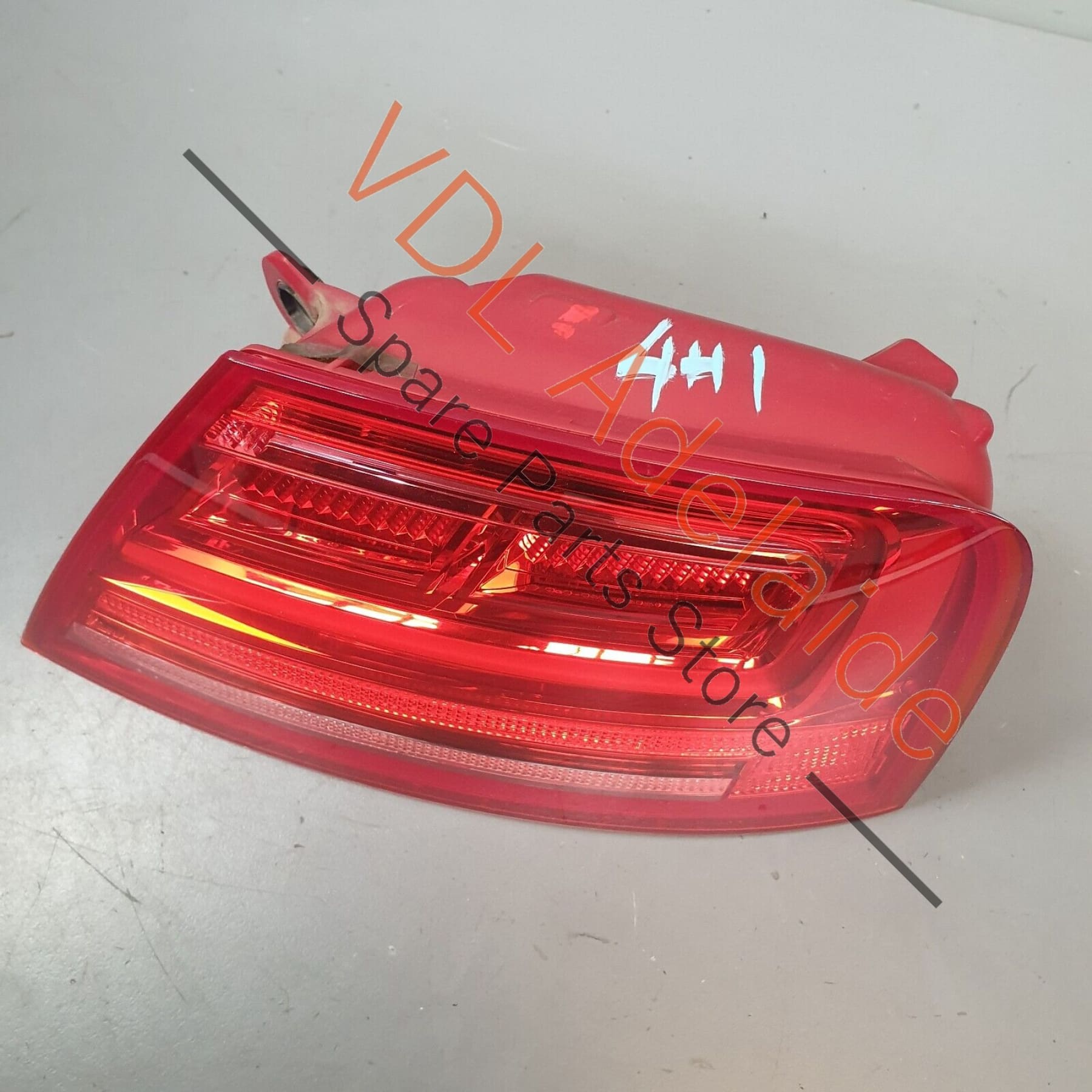 Genuine Audi A8 4H Right Side Outer LED Tail Light 4H0945096 4H0945096