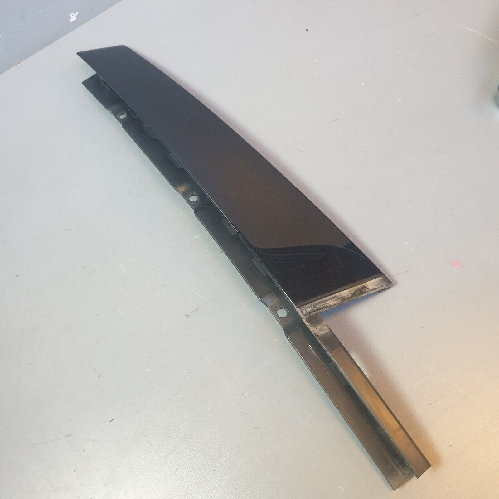 Audi A8 4H Right Rear Door B Pillar Trim Moulding Gloss Black 4H083990 ...