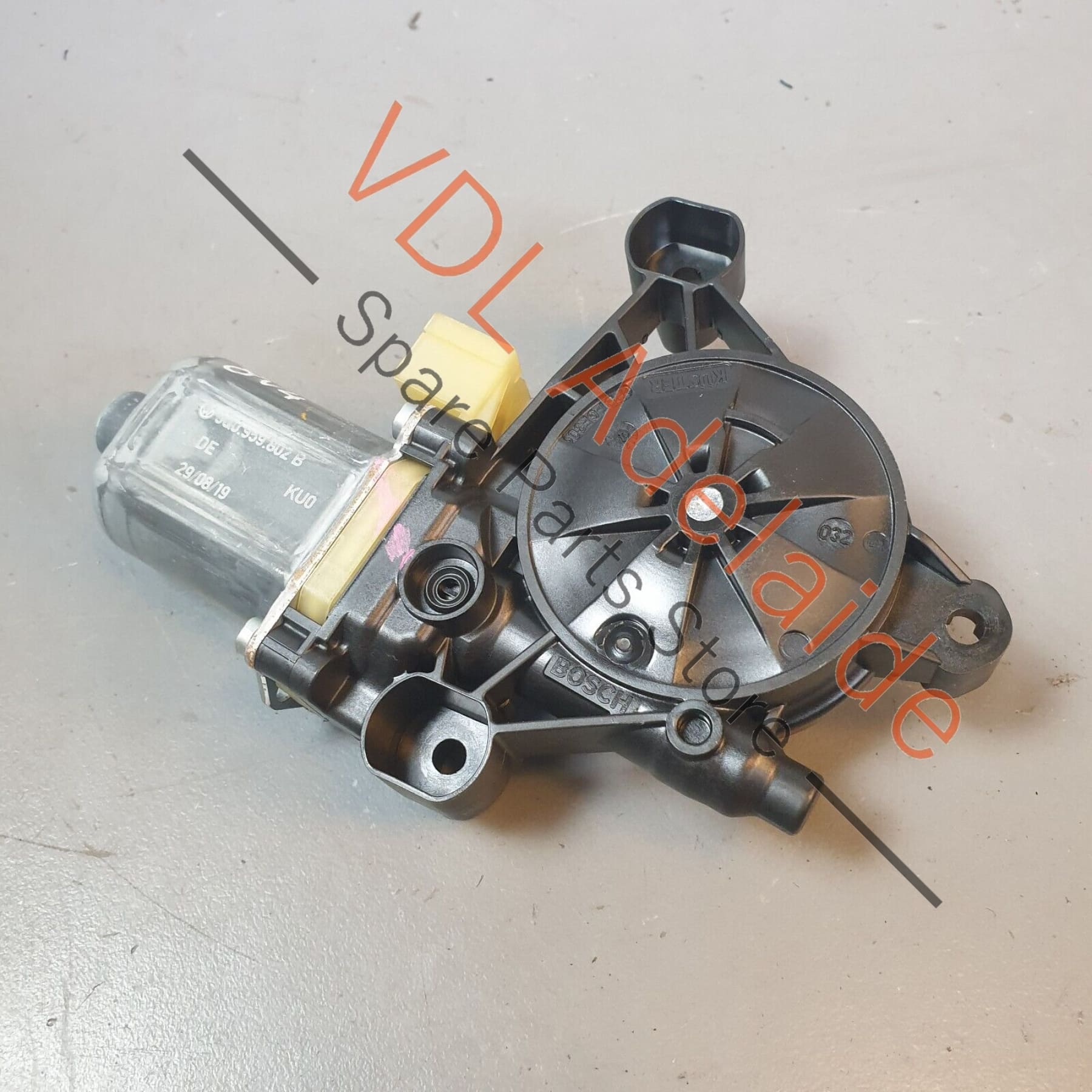 Audi S3 8V.5 Front Left Power Window Regulator Motor 5Q0959802B 5Q0959802B