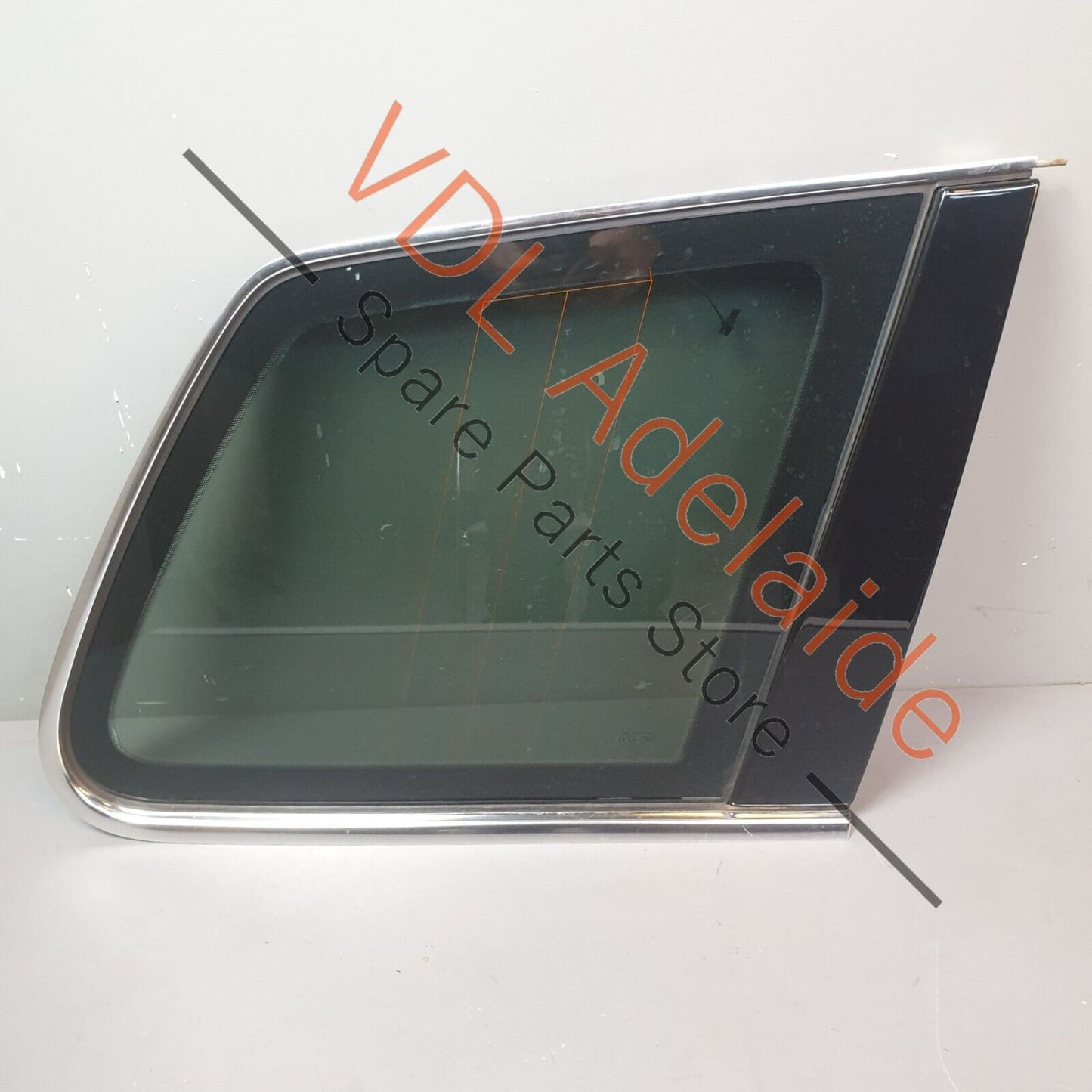 VW Touareg V10 7L Rear Right Side Quarter Glass Window 7L6845298FR 7L6845298FR