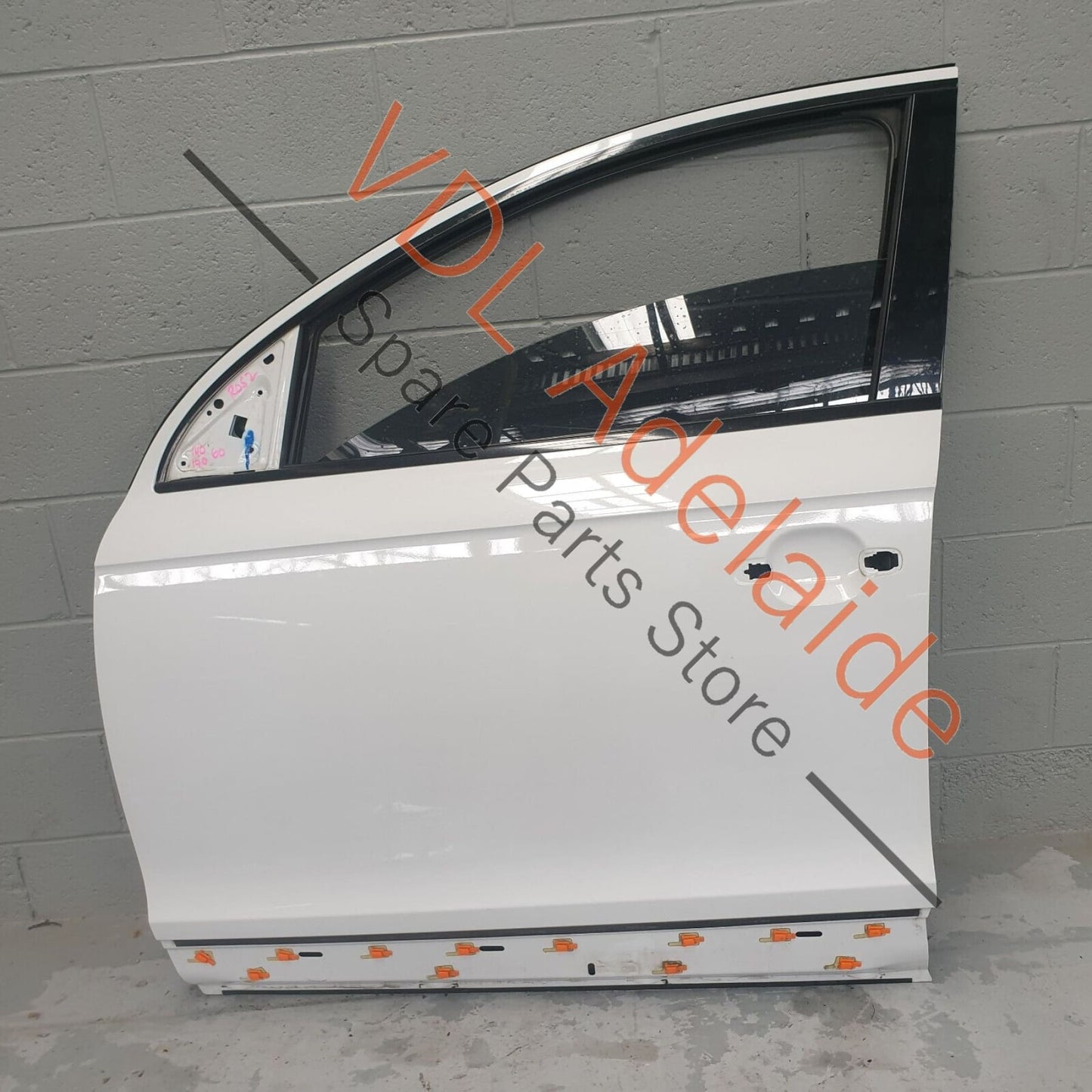 Audi Q7 6.0L V12 4L Front Left Door Shell Panel Incl Glass 2Y2Y White 4L0831051A