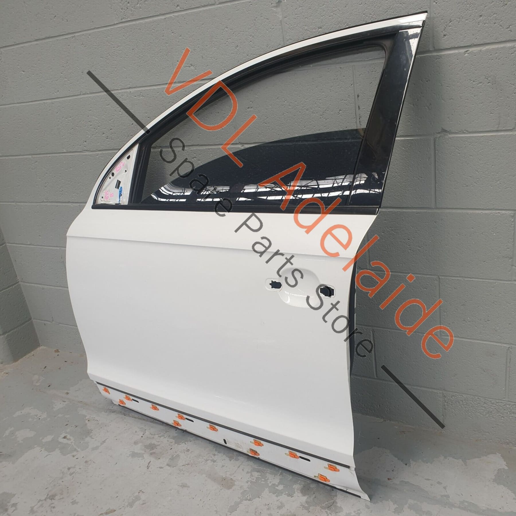 Audi Q7 6.0L V12 4L Front Left Door Shell Panel Incl Glass 2Y2Y White 4L0831051A