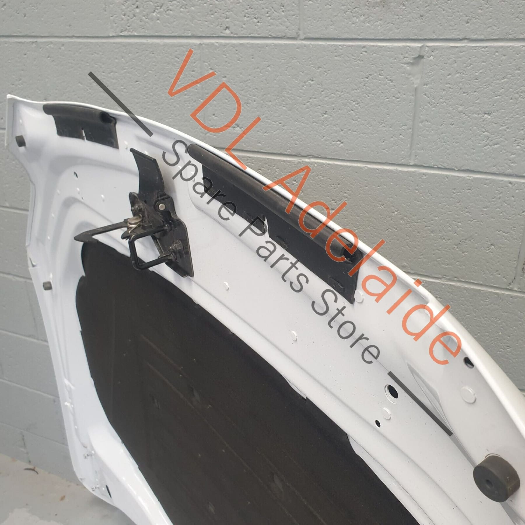 Audi Q7 6.0L V12 4L Genuine OEM Factory Original Bonnet Panel 2006-2015 White 4L0823029A