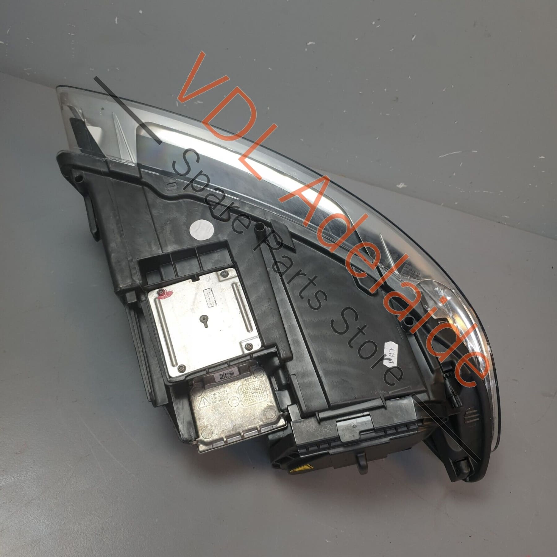 Audi Q7 6.0L V12 4L Complete Left LHS Headlight for V12 Models RHD 4L0941029R 4L0941029R