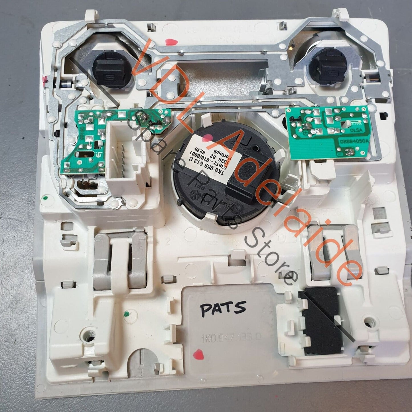 VW R36 Passat 3C B6 Interior & Reading Light with Sunroof Switch 1K0947106E WRC 1K0947106EWRC