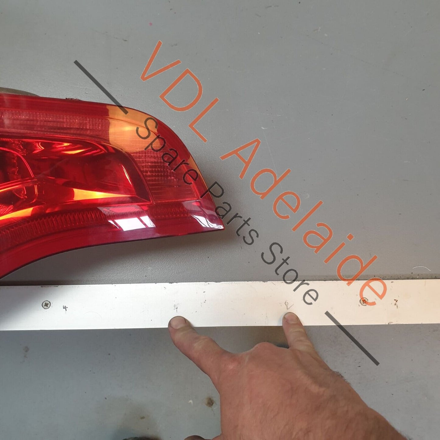 Audi Q7 6.0L V12 4L Left Side Rear LED Tail Light Lamp 4L0945093F 4L0945093F