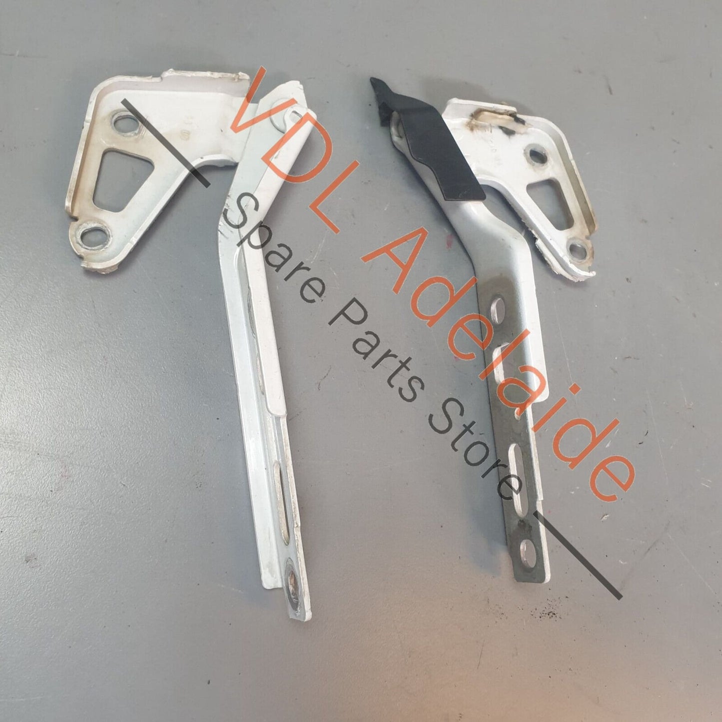 Audi Q7 6.0L V12 4L Pair of Front Lid Bonnet Hinges Left & Right 4L0823301