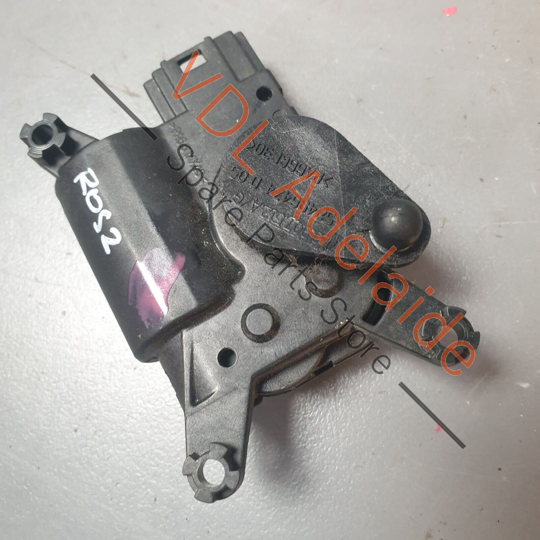 Audi Q7 6.0L V12 4L Right Temperature Regulating Flap Control Motor 7L0907512G 7L0907512G