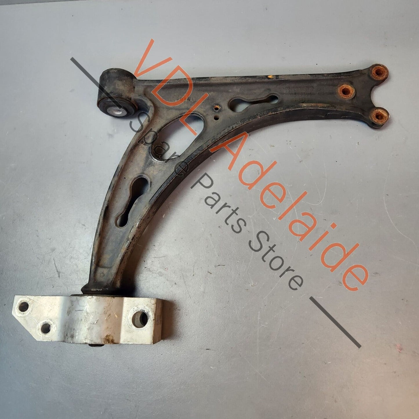 VW Golf MK5 R32 MK6 R Cast Front Suspension Lower Control Arm Left Side 1K0199231J