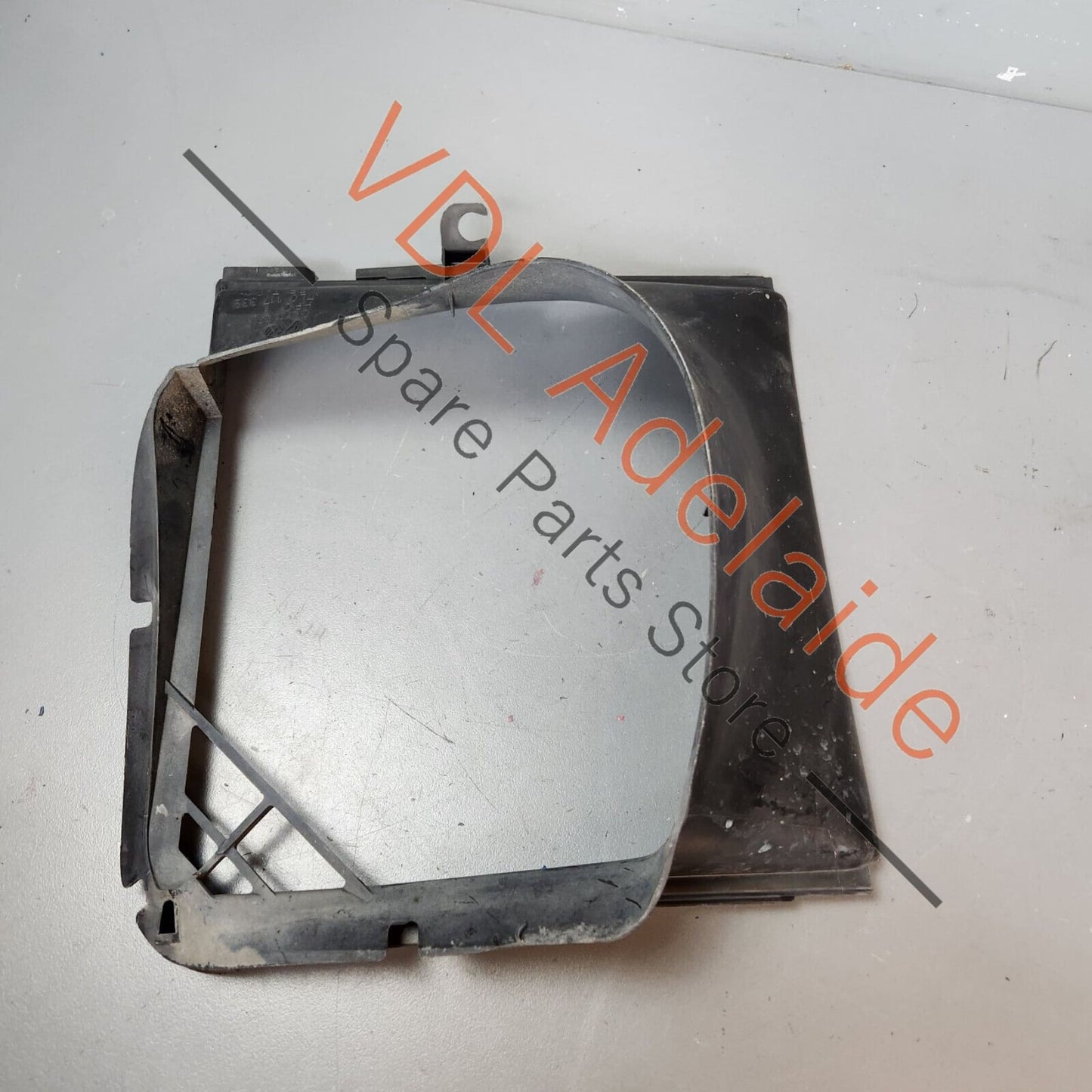 Volkswagen VW Touareg 7L R50 Intercooler Air Guide Left Side Back Rear 7L0117339 7L0117339