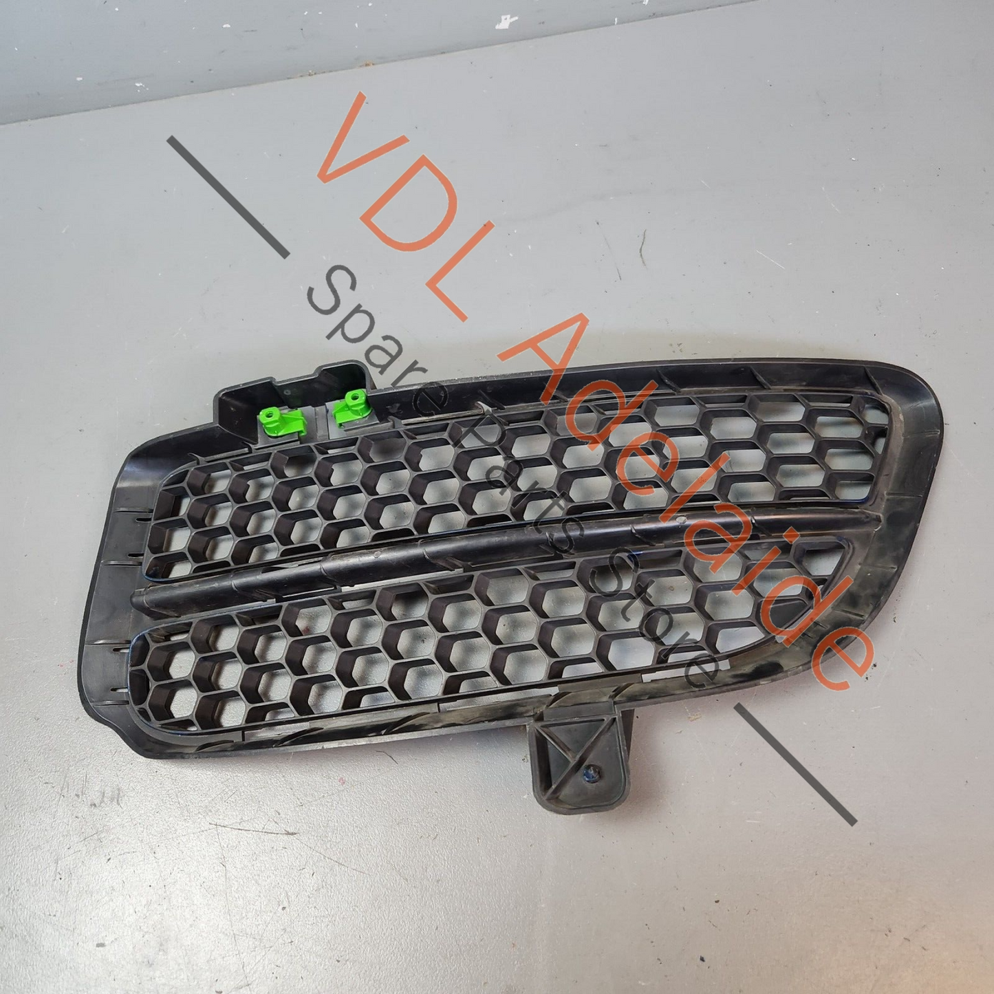 VW Touareg 7L R50 Left Side Lower Bumper Vent Grille Fog Light Surround Trim 7L6853663H