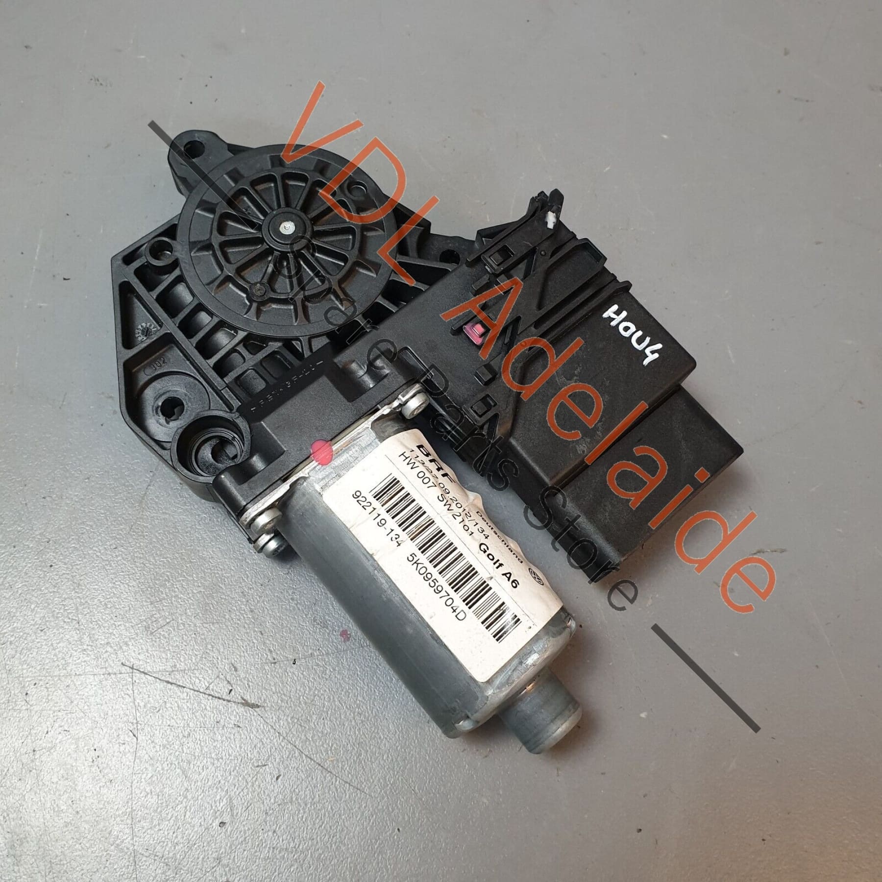 VW Golf R MK6 Rear Right Window Regulator Motor 5K0959704D